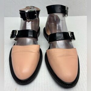 INCH 2 Two-Tone Leather Women's Buckle Flats, wos size 38, box 5